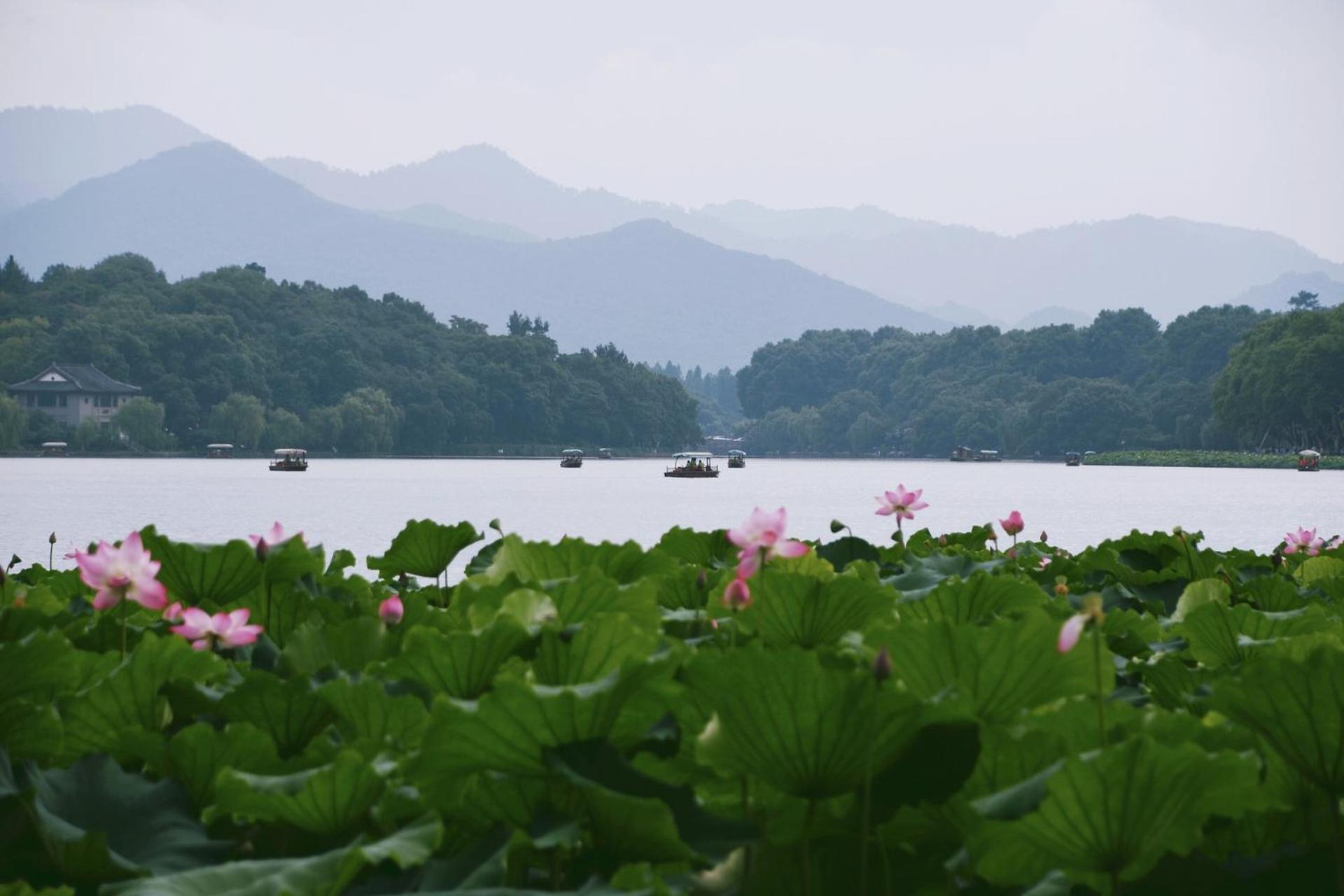 Nost Algia S Hotel In The West Lake Scenic Area-,Lingyin Temple, Leifeng Tower, Children'S Playground, Free Night Snack, Free Laundry, English Communication Well, Free Travel Advice Ханчжоу Экстерьер фото