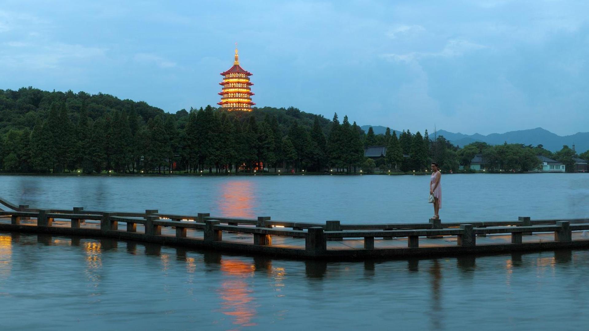 Nost Algia S Hotel In The West Lake Scenic Area-,Lingyin Temple, Leifeng Tower, Children'S Playground, Free Night Snack, Free Laundry, English Communication Well, Free Travel Advice Ханчжоу Экстерьер фото