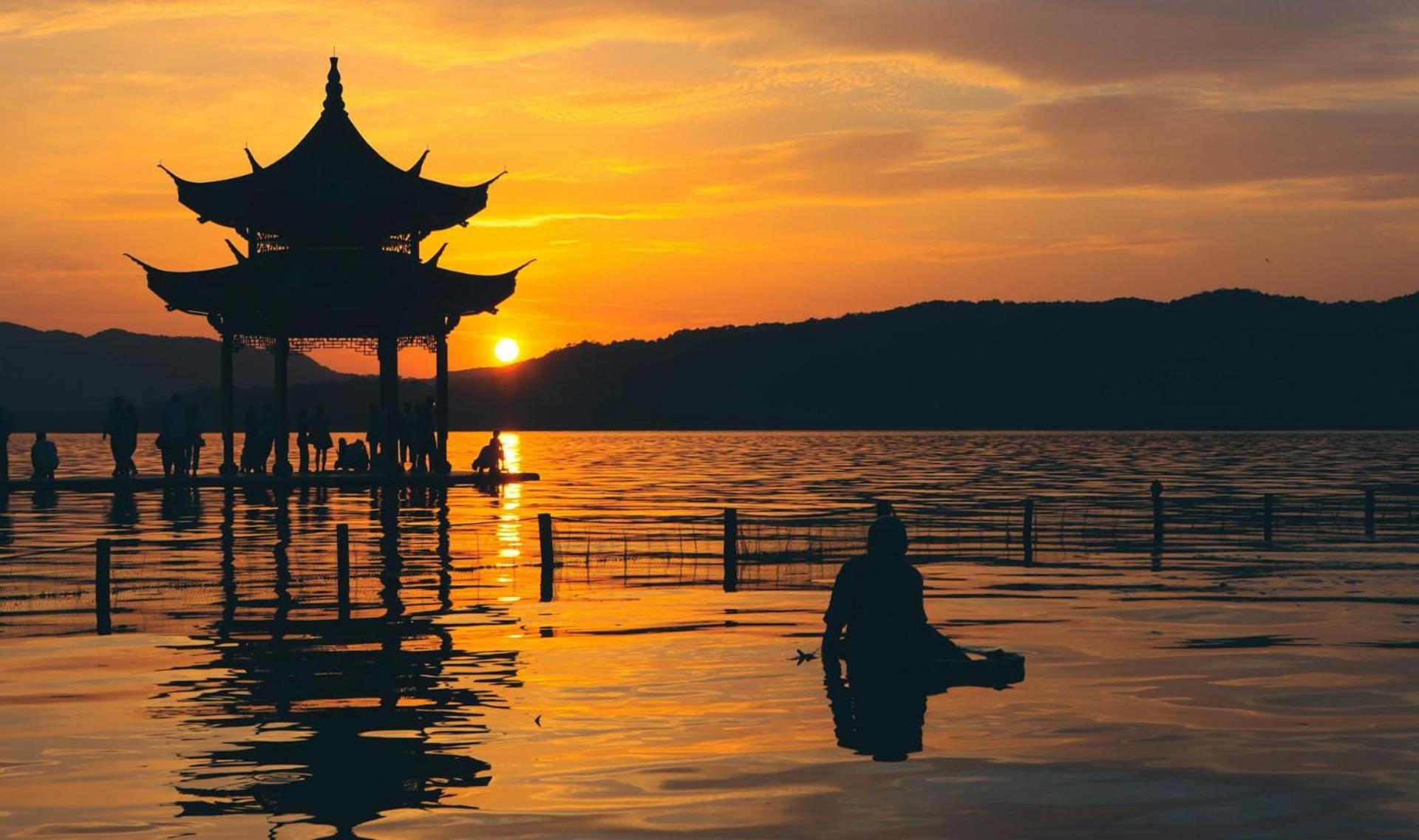 Nost Algia S Hotel In The West Lake Scenic Area-,Lingyin Temple, Leifeng Tower, Children'S Playground, Free Night Snack, Free Laundry, English Communication Well, Free Travel Advice Ханчжоу Экстерьер фото